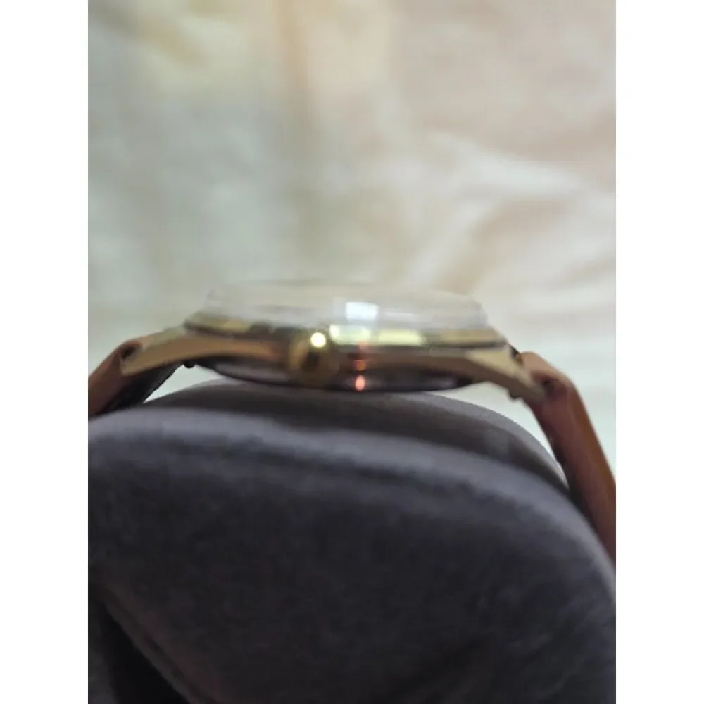 Vintage Waltham 17 Jewels Mechanical Date Gold Tone Mens Dress Watch